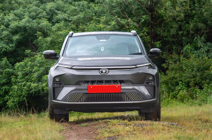 Tata Nexon EV VOORTatic